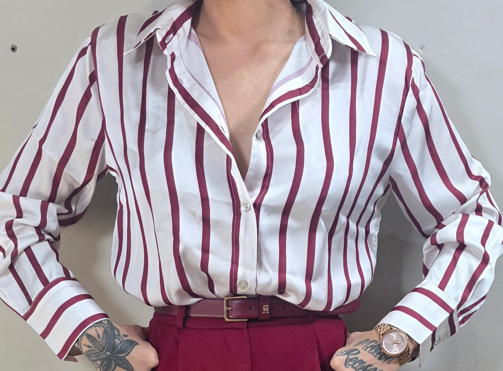 Camisa Essential rubí